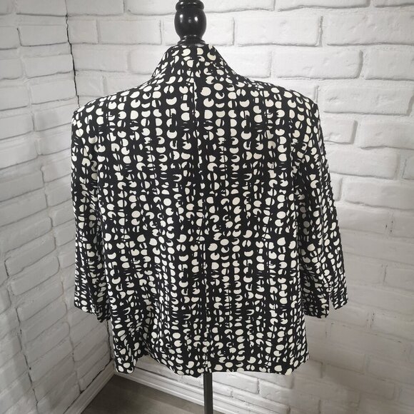 Investments Petites Ladies Size 16P Black & Ivory Pattern Fully Lined Blazer - Picture 2 of 9